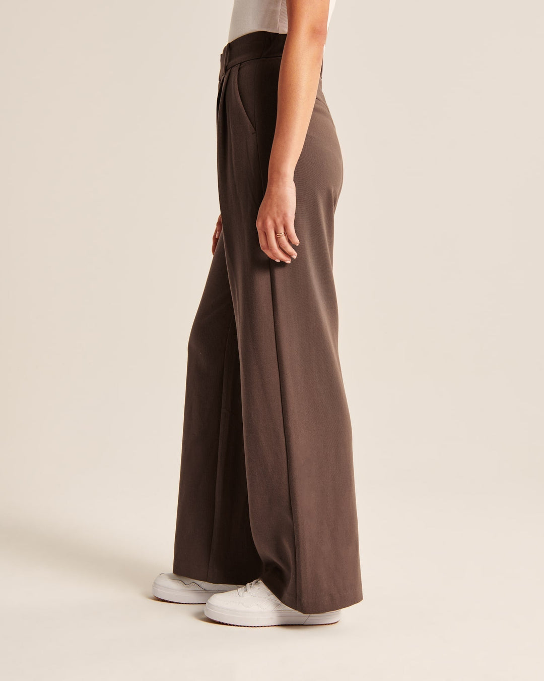 Velisse™ The Timeless Wide-Leg Elegance